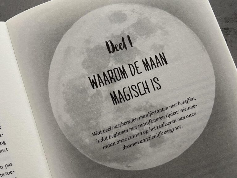 Review: Leven met de maan boek - VolleMaanKalender.nl