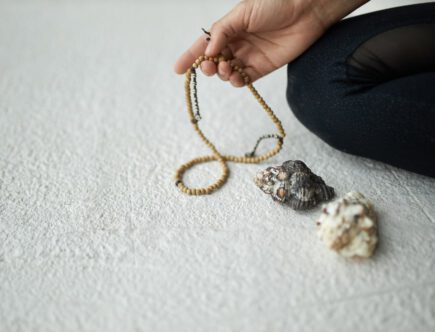 Wat zijn mantra's en hoe gebruik je ze?