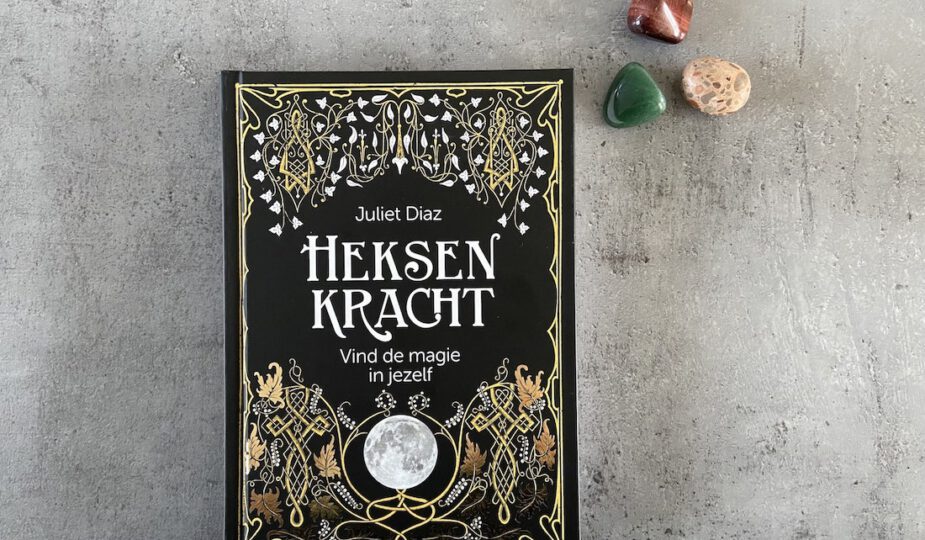 Review: Heksenkracht boek