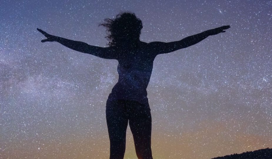 Dit is hoe jij als vrouw je goede voornemens wél kan volhouden (en elk doel kunt behalen)